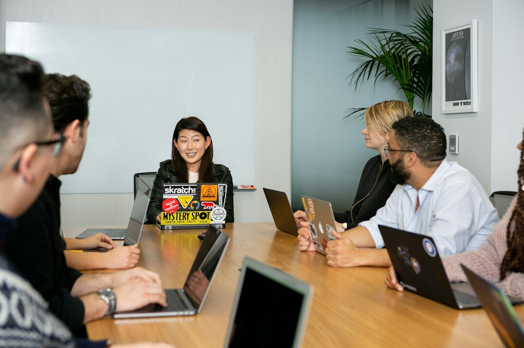 professional listening in meeting